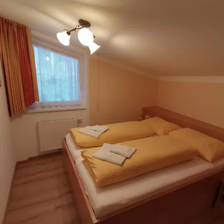 Aparthotel Laura